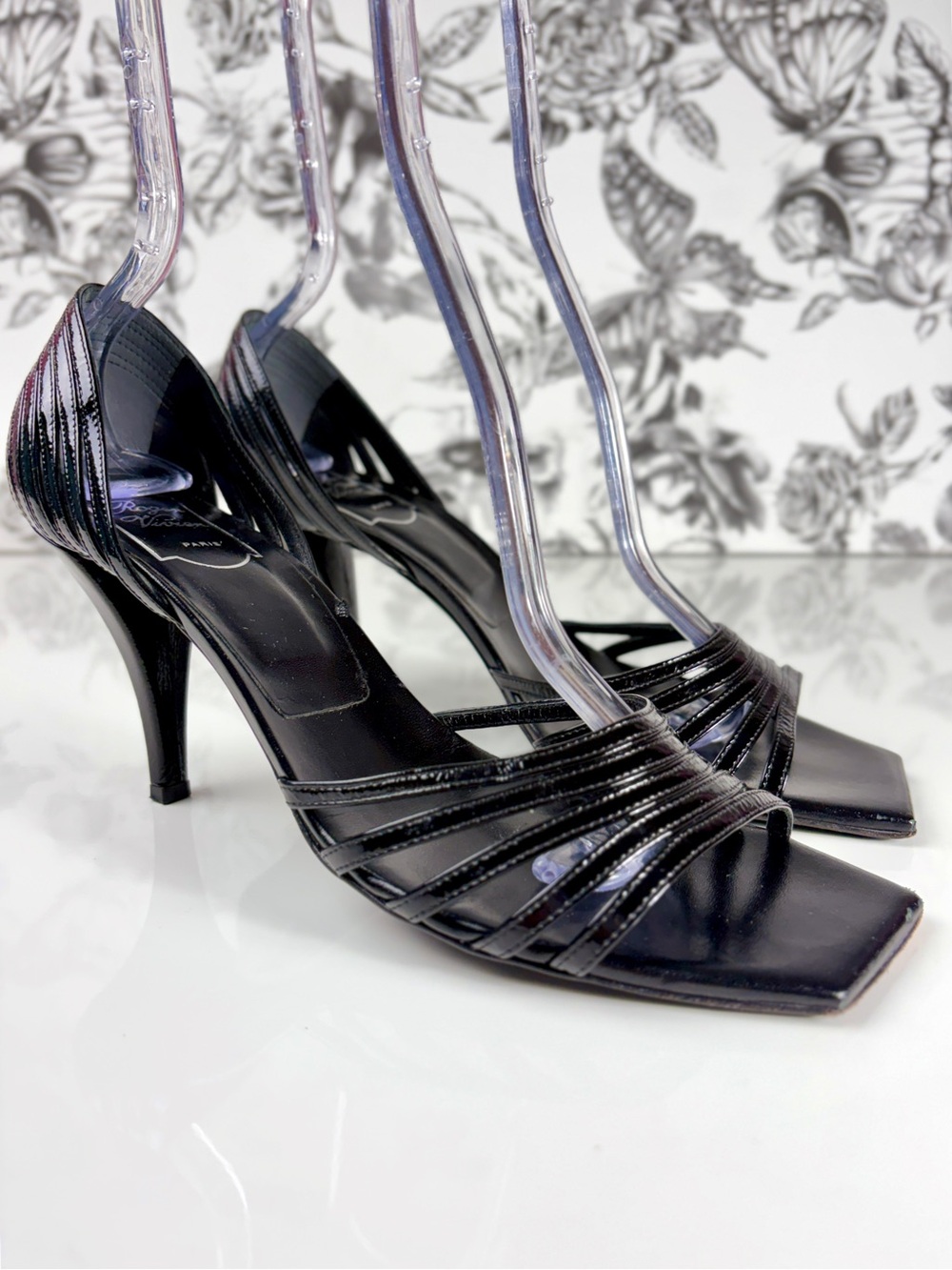 Roger Vivier Black Patent Leather Strappy Open Square Toe 3.25” Sandal, Sz 40